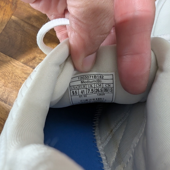 Brooks Addiction Walker 2 White Size 9.5 - Picture 6 of 7